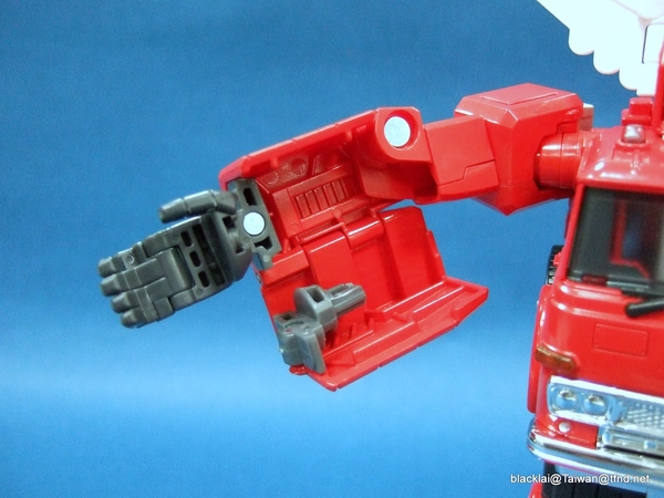 MP 33 Masterpiece Inferno   In Hand Image Gallery  (78 of 126)